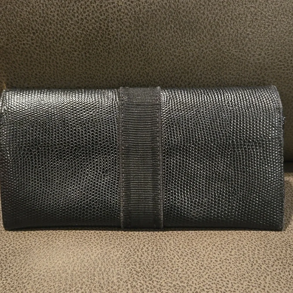 Salvatore Ferragamo Wallet Black Textured Accessory with Gold Detail - Picture 6 of 10